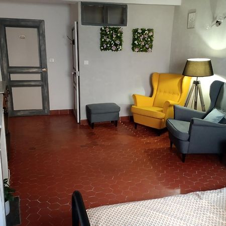 Maison De Village Centre Quinson Esterno foto
